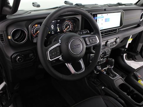 New 2026 Jeep Wrangler Unlimited Sahara AWD/4WD image 8