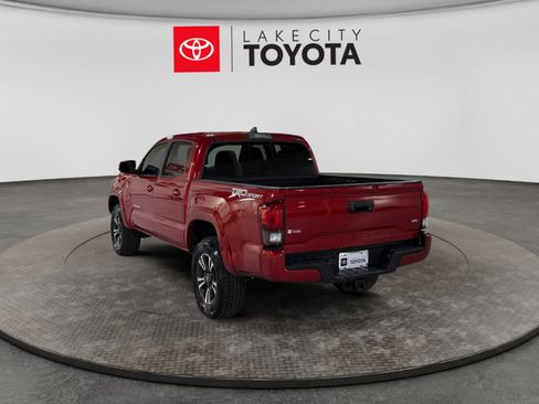 Used 2018 Toyota Tacoma TRD Sport RWD image 5