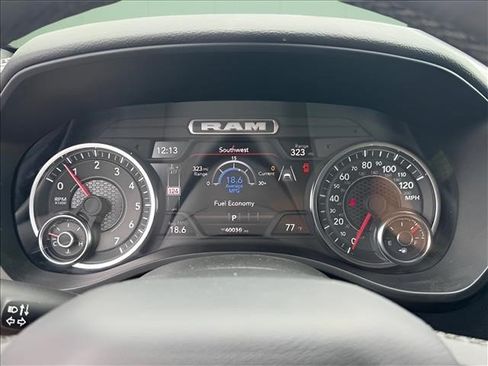 Used 2025 RAM 1500 Big Horn AWD/4WD image 24