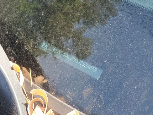 Used 2018 Chevrolet Equinox LT image 10