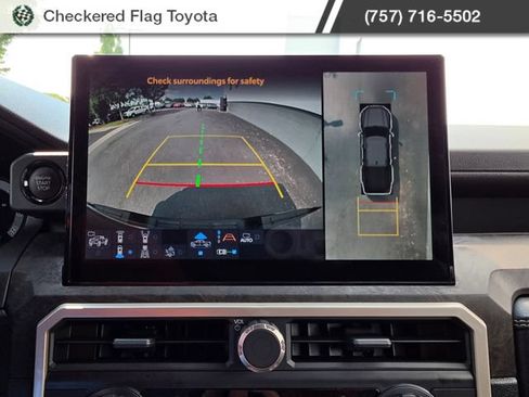 Used 2025 Toyota Tacoma Limited AWD/4WD image 22