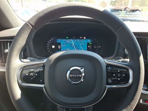 Certified 2025 Volvo S60 T8 Ultra image 21