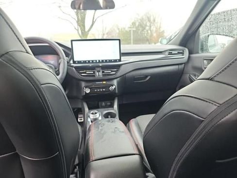 Used 2024 Ford Escape ST-Line w/ Tech Pack #1 image 4