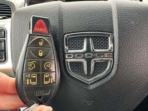 Used 2019 Dodge Grand Caravan GT image 21