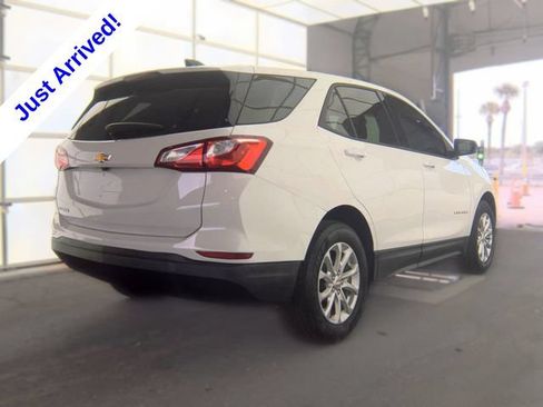 Used 2019 Chevrolet Equinox LS FWD image 3