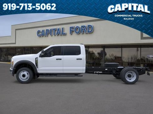 New 2026 Ford F450 XL w/ XL Chrome Package RWD image 3