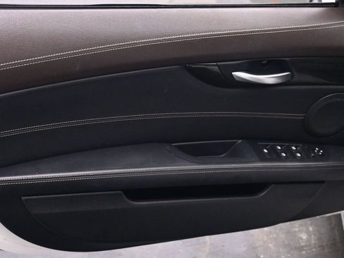 Used 2012 BMW Z4 sDrive28i image 10