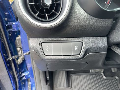 Certified 2024 Kia Forte LXS FWD image 17
