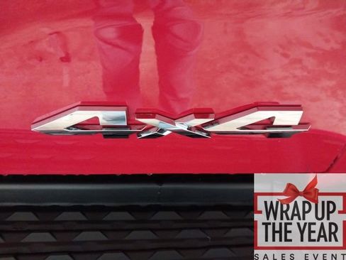 Used 2024 RAM 2500 Big Horn w/ Sport Appearance Package image 27