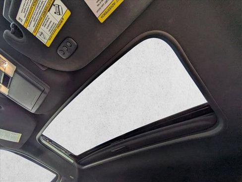 Used 2017 Lincoln Navigator Reserve image 17