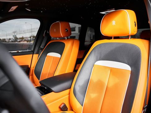 Used 2025 Rolls-Royce Cullinan AWD/4WD image 58