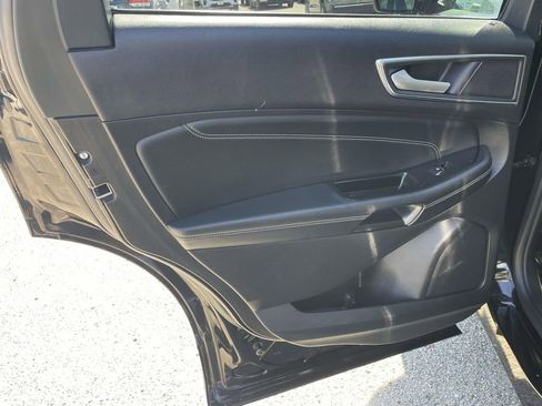 Certified 2020 Ford Edge Titanium w/ Equipment Group 301A image 21