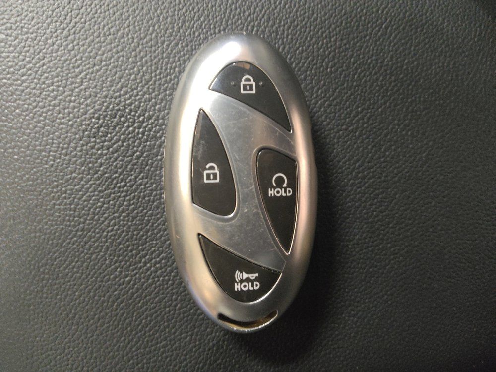 Used 2025 Hyundai Elantra Sport FWD image 32