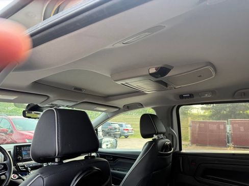 Used 2022 Honda Odyssey Elite image 8