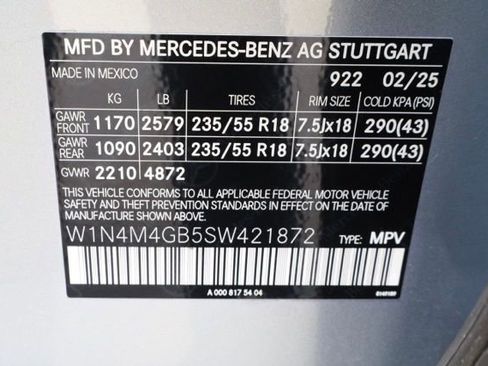 Certified 2025 Mercedes-Benz GLB 250 image 30