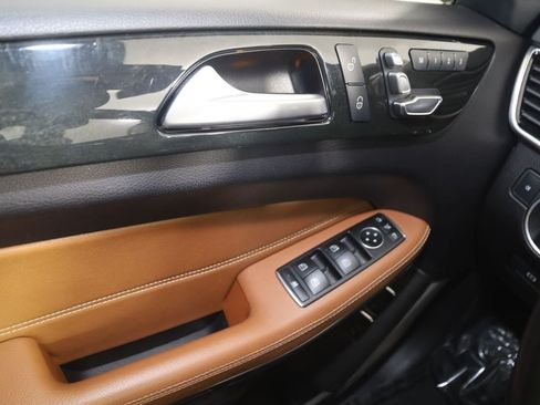 Used 2019 Mercedes-Benz GLS 550 4MATIC w/ Driver Assistance Package image 30