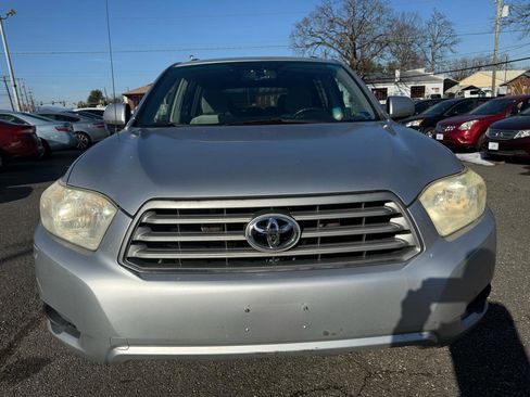Used 2009 Toyota Highlander 2WD image 2