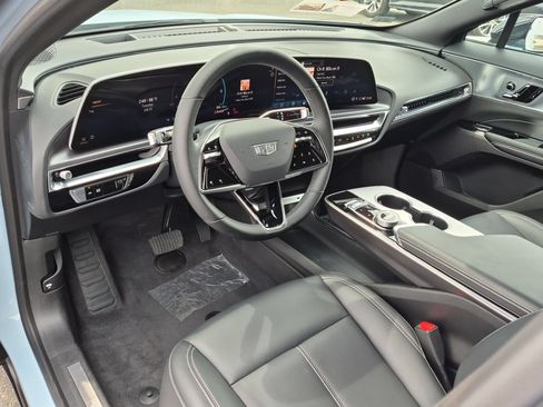 Certified 2024 Cadillac Lyriq Tech w/ Driver Assist Package RWD image 9