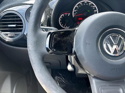Used 2016 Volkswagen Beetle 1.8T FWD image 24