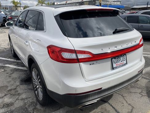 Used 2018 Lincoln MKX Reserve w/ Driver Assistance Package image 10