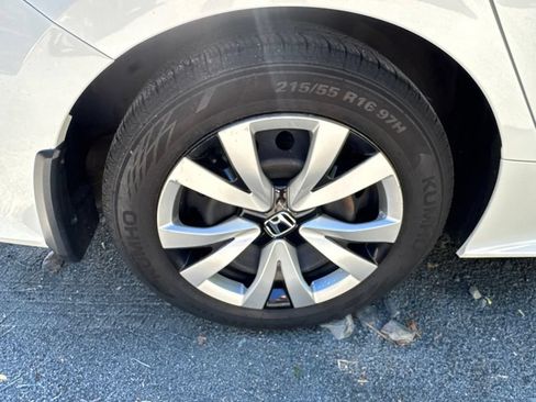 Used 2022 Honda Civic LX image 30