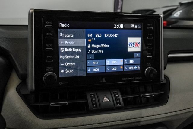 Used 2020 Toyota RAV4 Limited AWD/4WD image 28