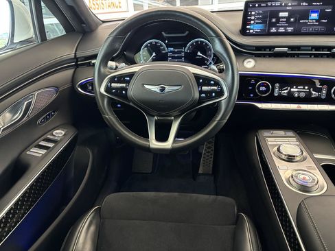 Used 2022 Genesis GV70 3.5T Sport w/ Sport Prestige Package AWD/4WD image 11