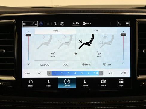 Used 2022 Chrysler Pacifica Touring-L image 30