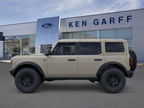 New 2026 Ford Bronco Badlands AWD/4WD image 3