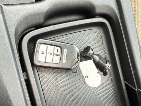 Used 2017 Honda CR-V EX-L image 29