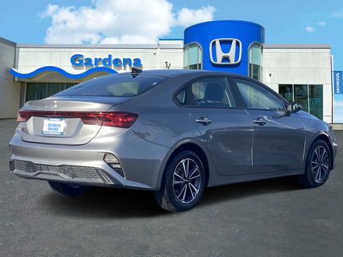 Used 2024 Kia Forte LXS image 6