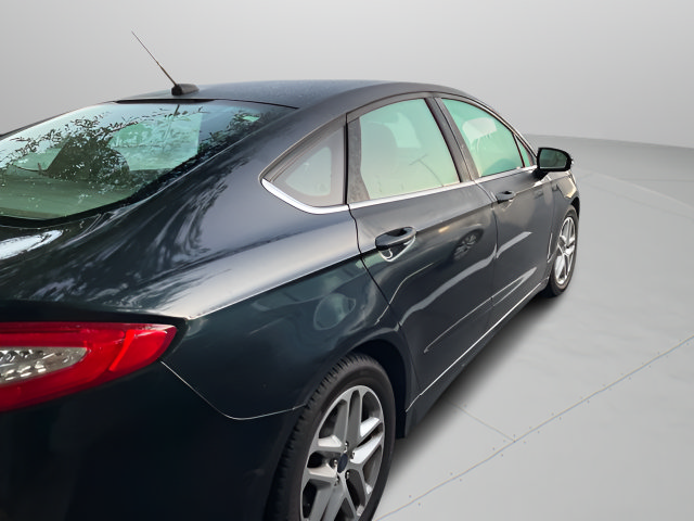 Used 2014 Ford Fusion SE FWD image 5