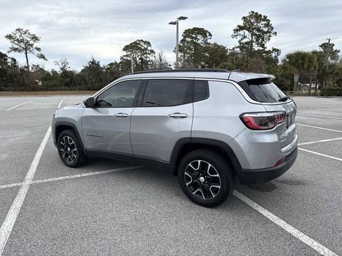 Used 2022 Jeep Compass Latitude w/ Sun and Sound Group image 5