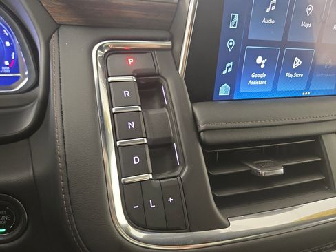 Certified 2024 Chevrolet Tahoe High Country AWD/4WD image 25