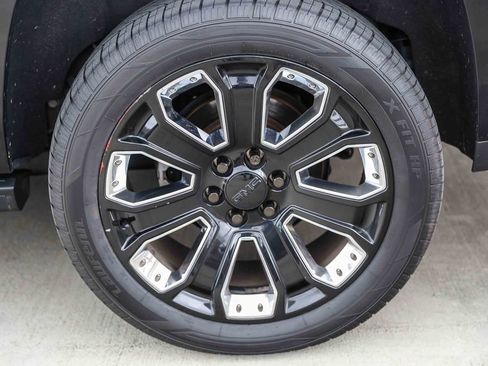 Used 2020 GMC Yukon XL Denali w/ Denali Ultimate Package AWD/4WD image 5