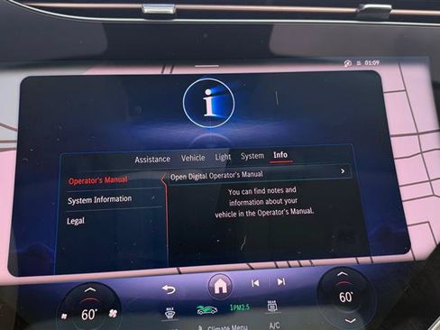 Used 2023 Mercedes-Benz EQS 580 4MATIC Sedan image 31