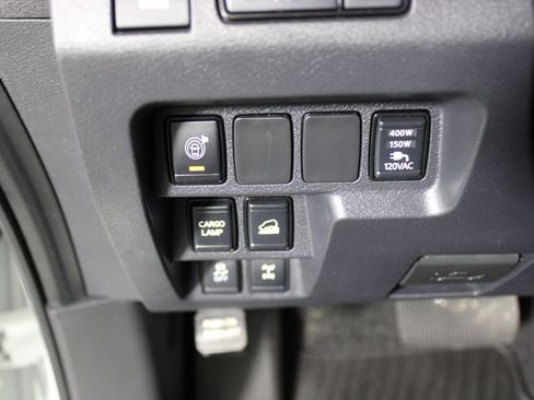 Used 2023 Nissan Frontier PRO-4X w/ Pro-4X Premium Package AWD/4WD image 32