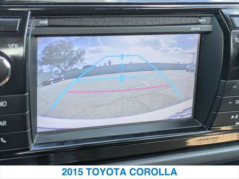Used 2015 Toyota Corolla LE FWD image 18