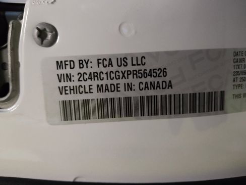 Used 2023 Chrysler Voyager LX FWD image 33