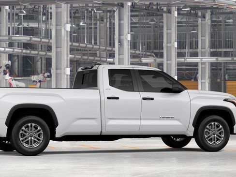 New 2026 Toyota Tundra SR5 AWD/4WD image 13