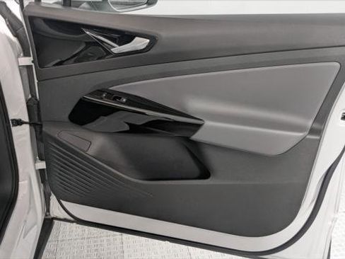 Used 2021 Volkswagen ID.4 Pro S w/ Gradient Package image 23