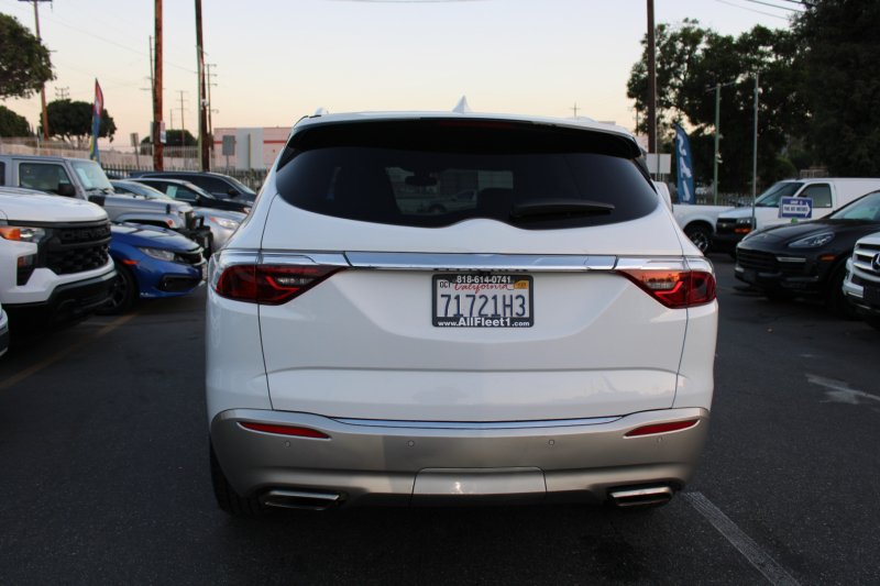 Used 2022 Buick Enclave Essence FWD image 5