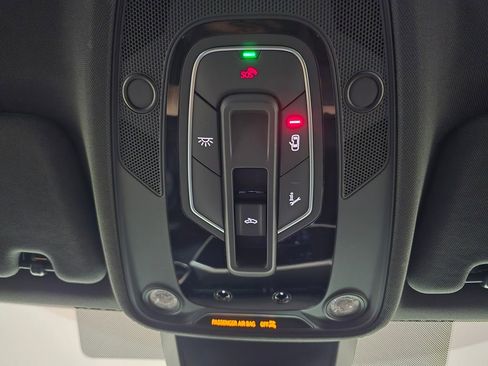 Used 2025 Audi S6 Prestige image 35