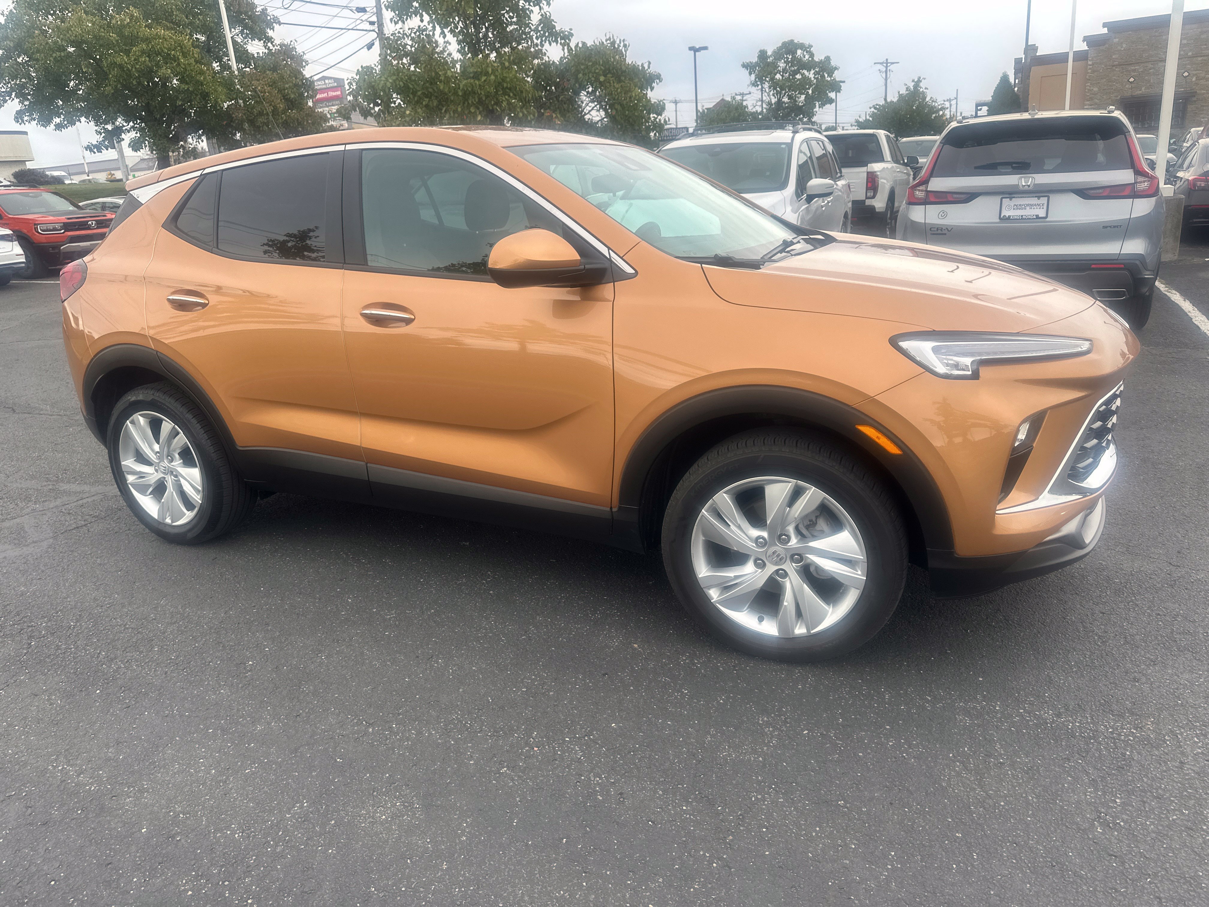 Used 2024 Buick Encore GX Preferred AWD/4WD image 11
