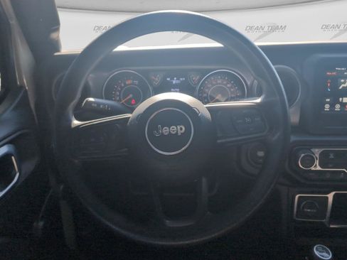 Used 2022 Jeep Wrangler Unlimited Sport AWD/4WD image 17