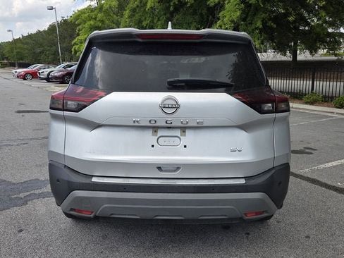 Used 2023 Nissan Rogue SV FWD image 5