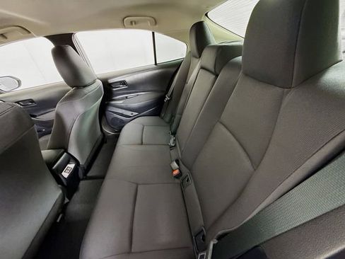 Certified 2025 Toyota Corolla LE image 9