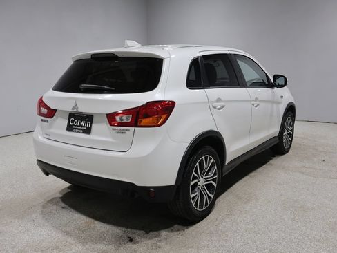 Used 2017 Mitsubishi Outlander Sport ES AWD/4WD image 2