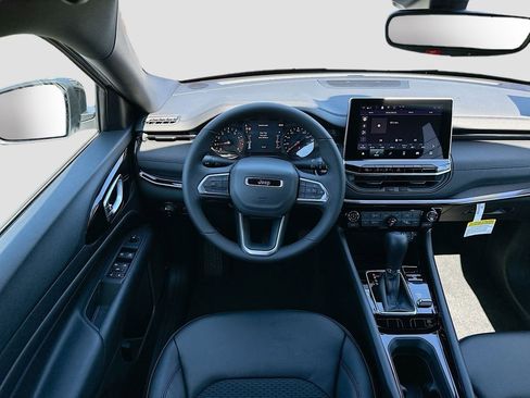 New 2026 Jeep Compass Latitude image 29