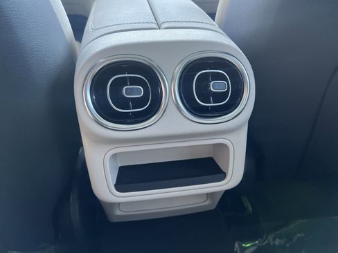 Certified 2025 Mercedes-Benz GLC 300 image 26